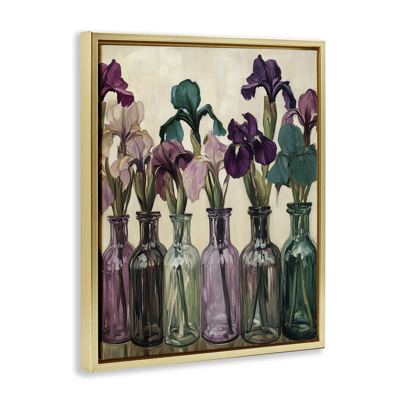 Iris dans des bouteilles aux tons de bijoux, Cadre flottant gris lustré, H 31 po x l 25 po
