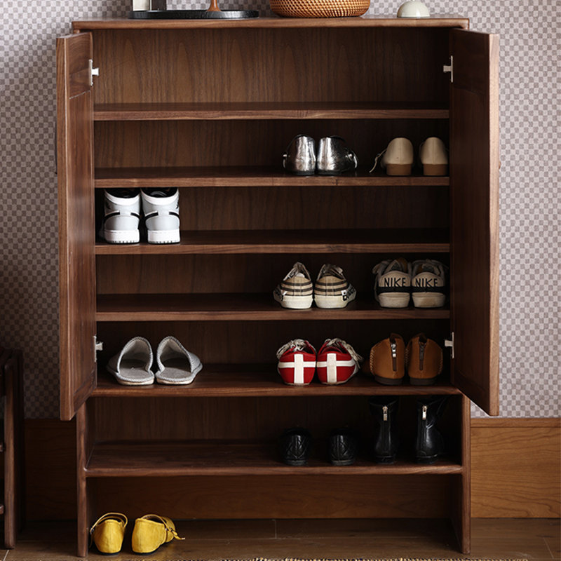 Retro and practical storage shoe cabinet