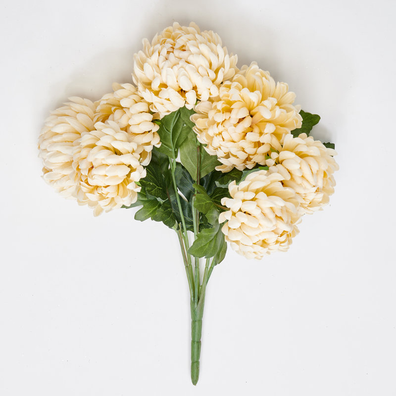 Buisson artificiel de chrysanthème, Crème
