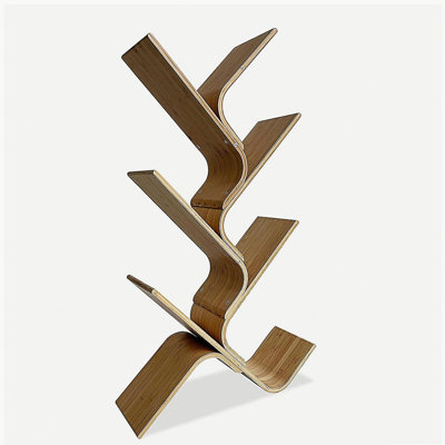 Tablette moderne moderne avec espace ouvert en diagonale, naturel