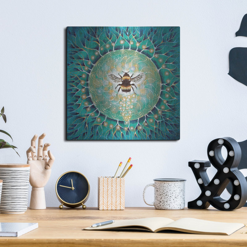 Art mural en métal «Bumblebee» par Verena Wild, H 12 po x l 12 po