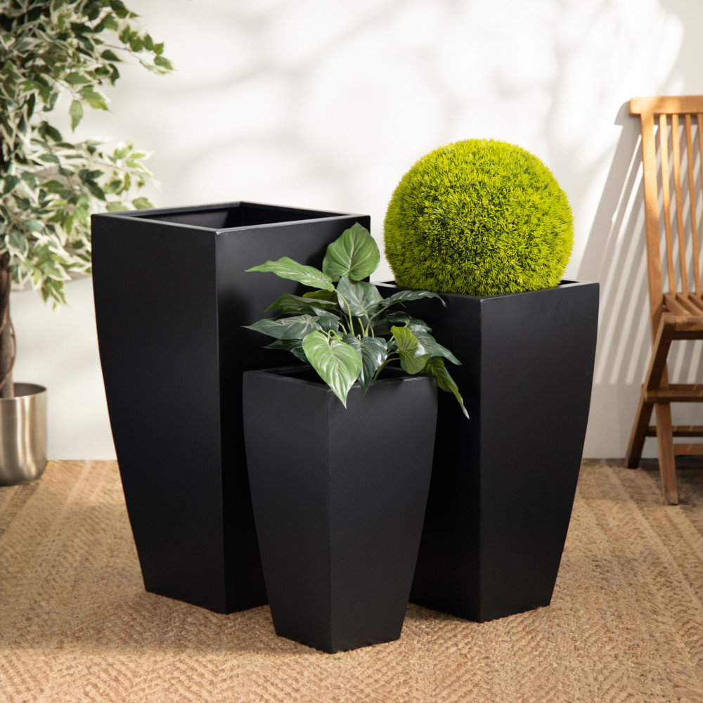 Galerie 15" Pot Planter, Gray