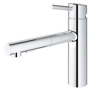 Concetto™ Pull Out Single Handle Kitchen Faucet