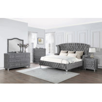 Sofia Vergara Paris Silver 7 Pc Queen Bedroom - Rooms To Go