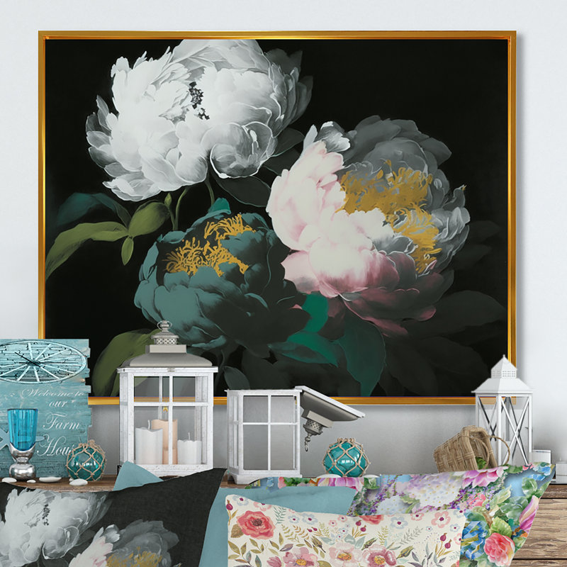«White Blossoming Peony on Black II», reproduction sur toile, L 32 po x H 16 po, Toile à cadre flottant doré