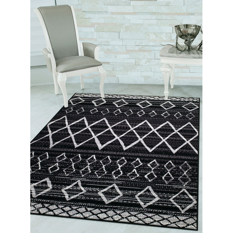 Tapis noir à motif géométrique Daviston, Rectangle 5 pi 3 po x 7 pi 2 po