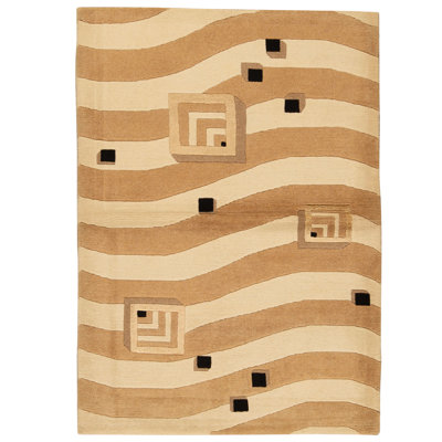 High-Quality Hand-Knotted Ivory And Beige Area Rug