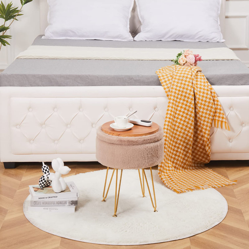 Fauteuil de coiffeuse, Chameau