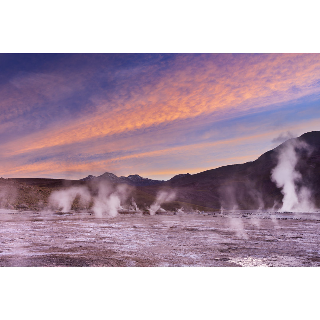 El Tatio Geysire von Sarawinter - Leinwandbild