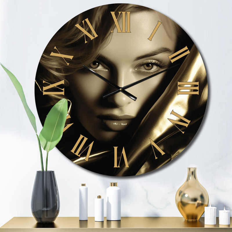 Horloge murale femme, Moyenne
