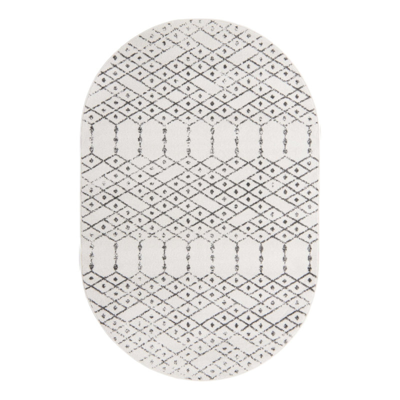 Isaiu Geometric Indoor Rug, Oval 5'3" x 8'
