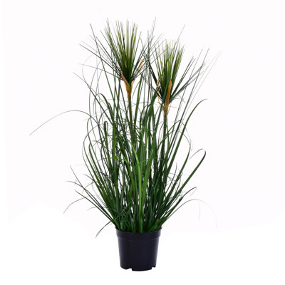 Herbe verte artificielle.