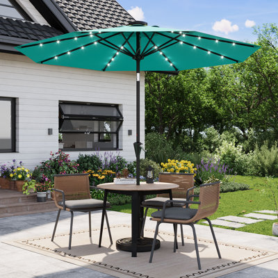Parasol de patio 9 pi avec lumières solaires, parasol de table extérieur avec 8 nervures, protection UV et auvent imperméable pour le jardin, la piscine et la terrasse