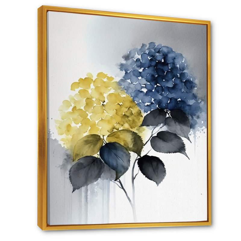 «Yellow Hydrangea Blooms - Hydrangea», reproduction sur toile encadrée, H 32 po x l 24 po, Cadre flottant doré