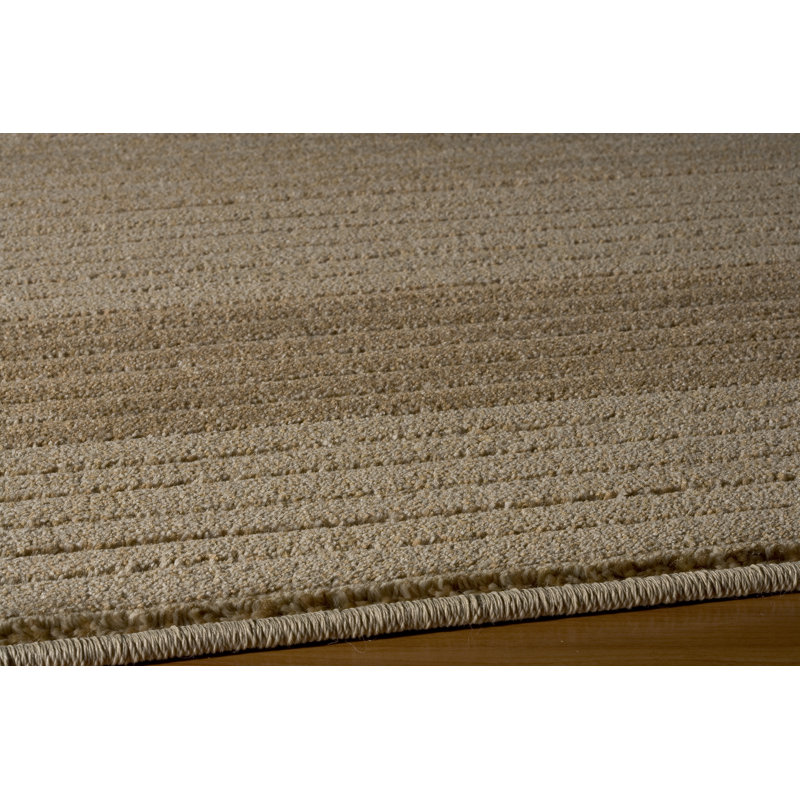 Tapis beige area Sherill, Rectangle 7 pi 10 po x 9 pi 10 po