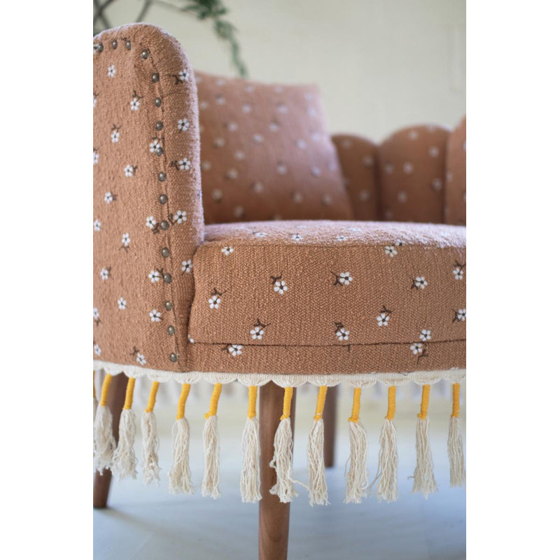 Chaise rembourrée avec pampilles