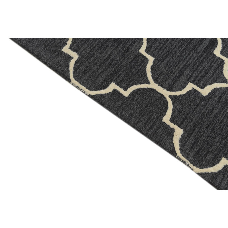 Tapis noir Pineland