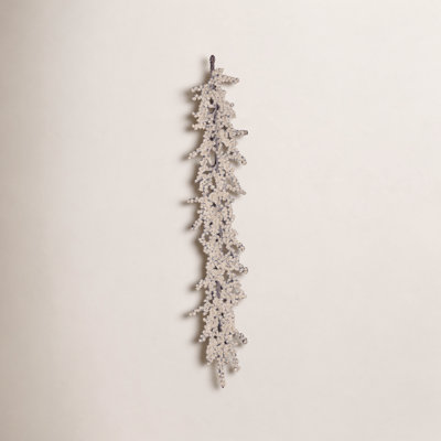 Solomon Waterproof Winter Berry Garland