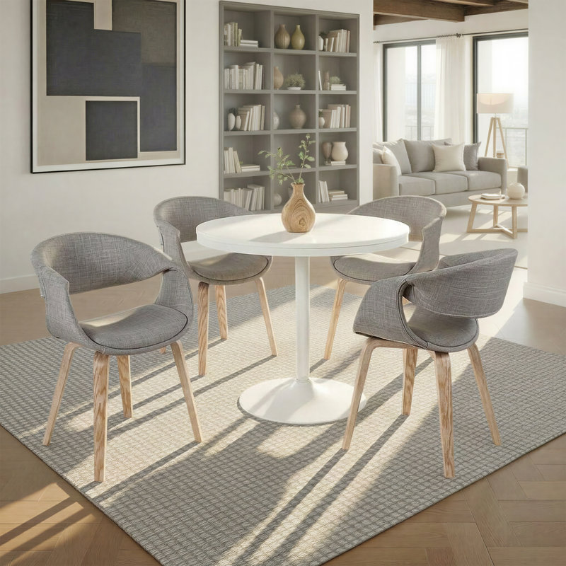 Chaises rembourrées Clarissa avec pieds en bois cintré, Blanchies