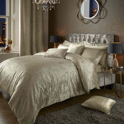 Loren Polyester Solid Colour Duvet Cover Set with Pillowcases Included