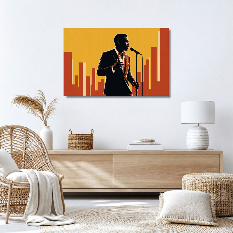 Chanteur en costume avec microphone et toile murale représentant un paysage urbain orange, H 16 po x l 24 po
