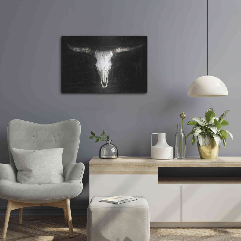«Cow Skull» par PH Burchett, H 16 po x l 24 po