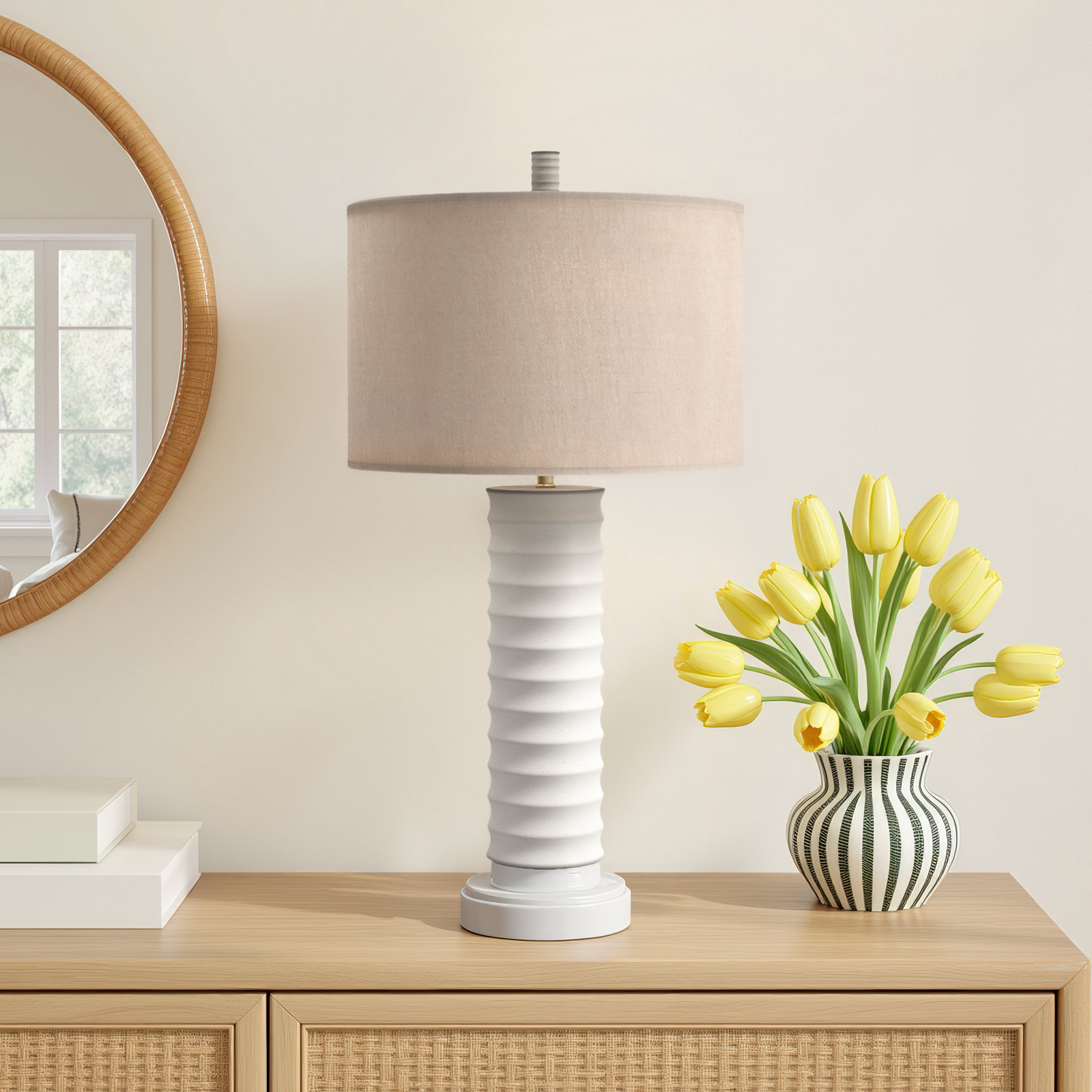 Gradin Stone Table Lamp