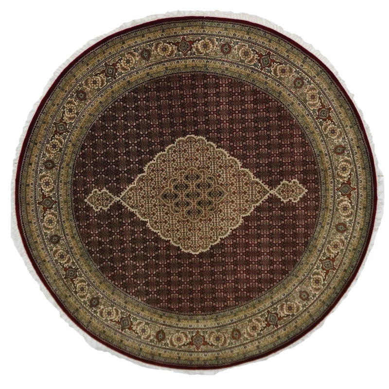 Kenlay Oriental Area Rug in Red