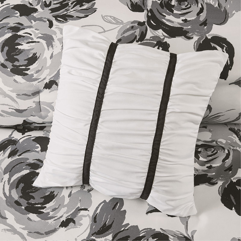 Full/Queen Floral Print Comforter Set, Queen/Full Comforter + 4 Additional Pieces