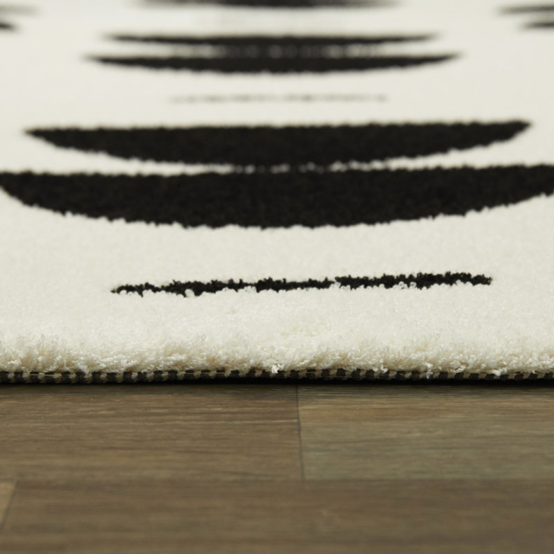 Pannell Geometric Indoor Rug, Rectangle 5'3" x 7'