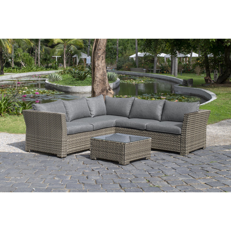 Chaim Rattan 5 - Seater Seating Group