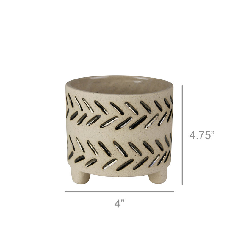 Cache-pot tribal en bronze Tyrima, H 4,75 po x l 4 po x P 4 po