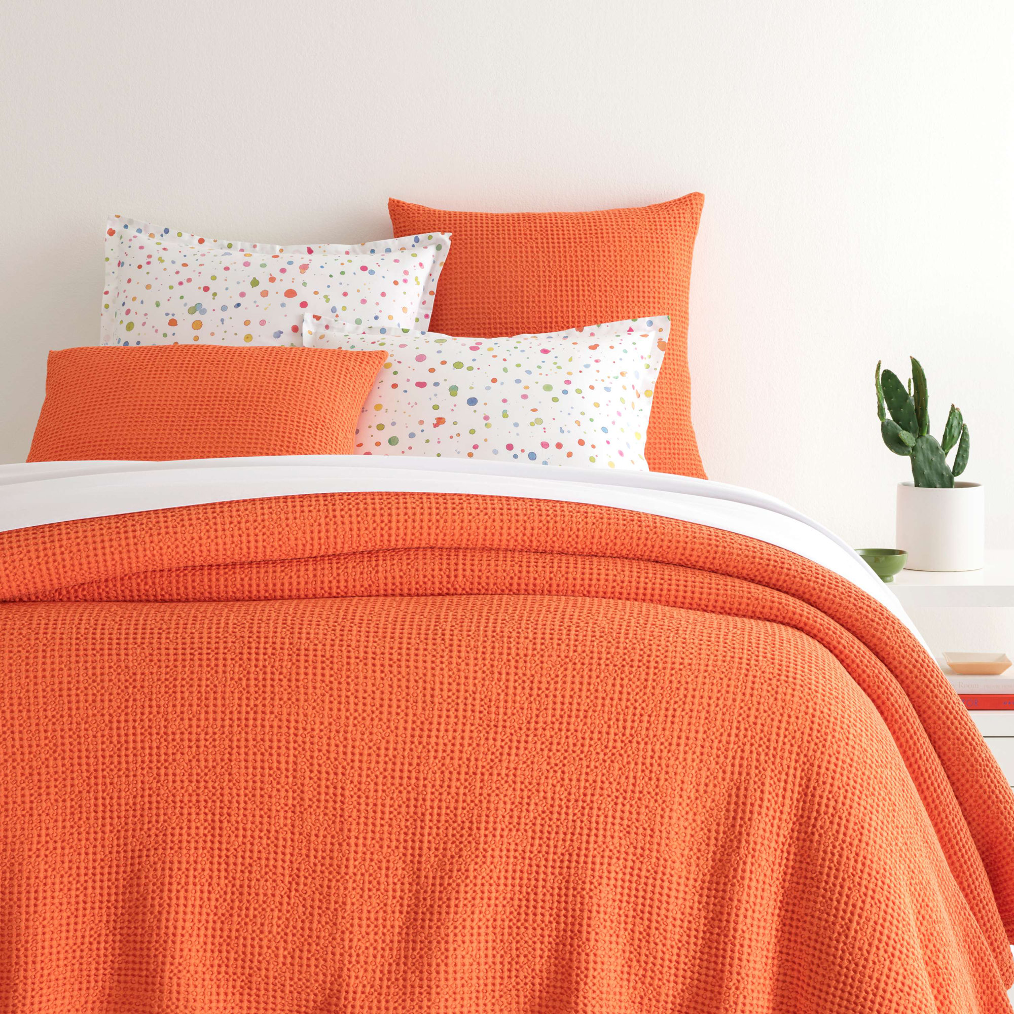 Bubble Matelasse Coverlet, Twin/Twin XL Coverlet, Tangerine
