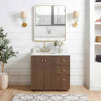 Meuble-lavabo sur pied simple 36 po avec plateau en quartz Calacatta et miroir Rally
