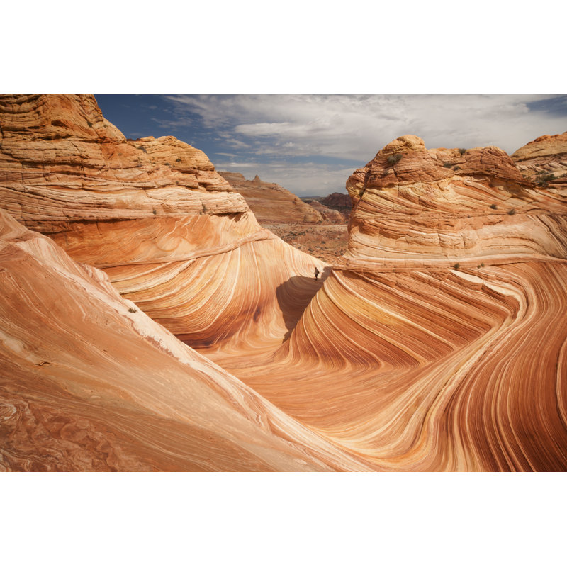 Lone Hiker Explore The Wave in American Southwest par Wanderluster, H 24 po x l 36 po