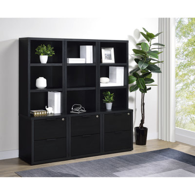 Bibliothèque trois pièces, couleur noire, adaptable en système autoportant ou en meuble mural, avec étagères ouvertes, tiroirs sécurisés et rangements intégrés pour une solution de rangement polyvalente. Idéal pour optimiser l'aménagement de votre salon.