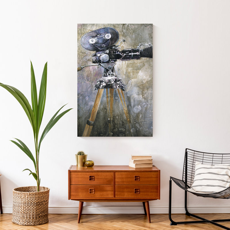 Caméra, peinture sur toile, H 21,75 po x l 17,75 po x P 1,75 po, Cadre flottant noir