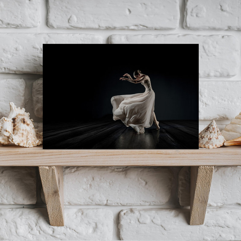 «Ethereal Dance Contemporary Dramatic Elegant», reproduction d'art murale, H 12 po x l 18 po