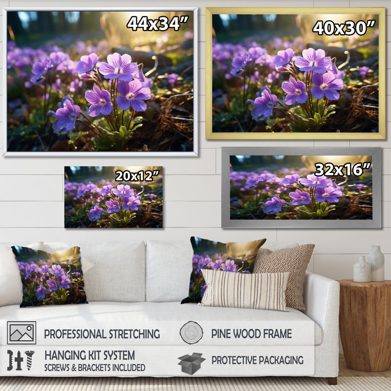 «Violets Field At Sunrise II», reproduction sur toile, Cadre doré à une seule photo, H 30 po x l 40 po x P 1,5 po
