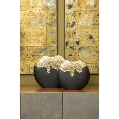 Borrero Aluminum Table Vase