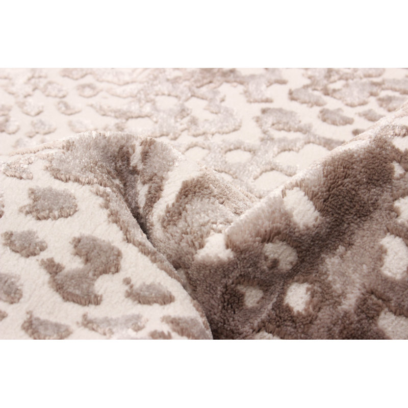 Sarah Ivory Rug, Rectangle 5' x 8'
