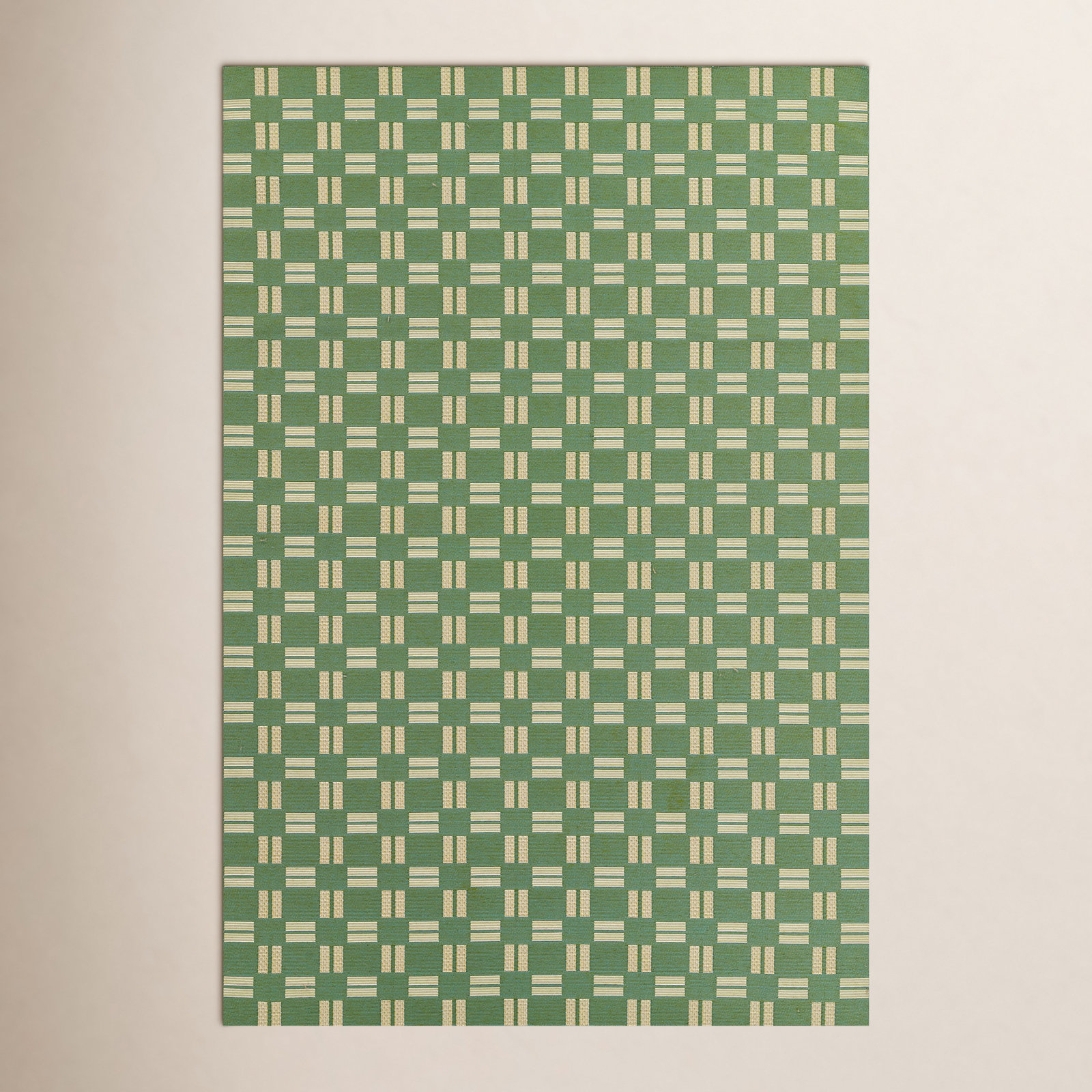 Icon Green Geometric Outdoor Rug, Rectangle 5'3" x 7'6"
