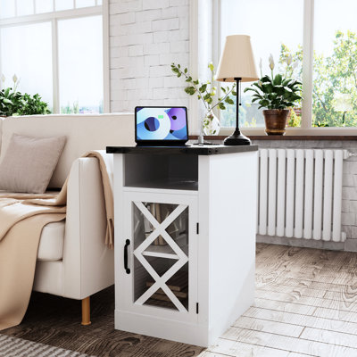 Table d'appoint multifonctionnelle en bois avec porte de grange, rangement à 3 niveaux et station de charge, pour les petits espaces de vie
