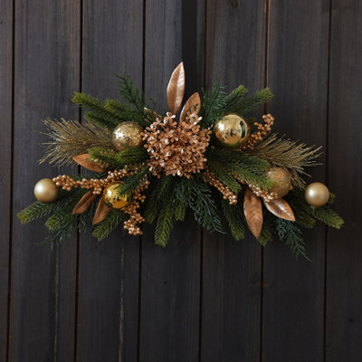 Couronne de guirlande de Noël pour la porte d'entrée, couronne d'hortensia en or 20 po avec grappes de baies, boules décoratives pour foyer, table de chevet, centre de table, décoration de Noël, cadeau de nouvel an, décorations de Noël, fournitures de fête