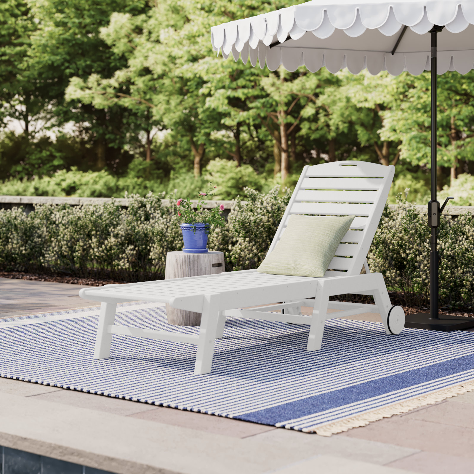 Lakeside POLYWOOD Nautical Chaise with Wheels, White