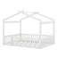 Structure de lit en bois avec clôture-709526564