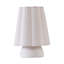 Lampe de table DEL en céramique 9 po avec abat-jour crème en lin Kylie, ampoule incluse