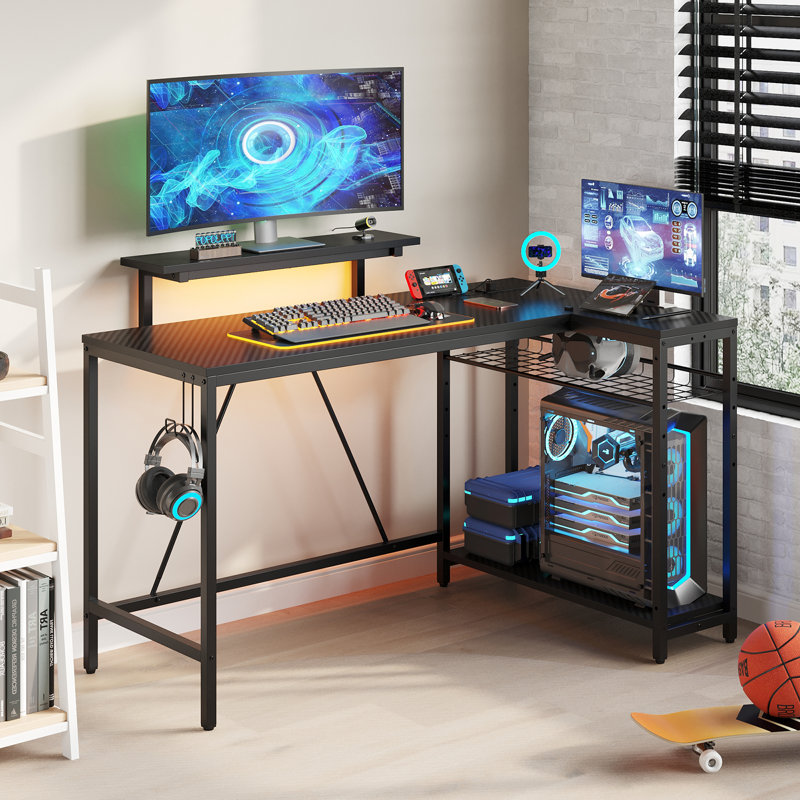 Bureau d'ordinateur en L de 52 po avec prise de courant Nedyo, bureau de jeu à DEL avec tablettes, Noir, noir, noir, noir
