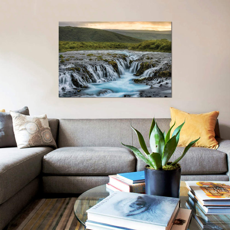«Evening At Bruarfoss», reproduction sur toile, H 18 po x l 26 po x P 1,5 po, Toile tendue, Pas de tapis