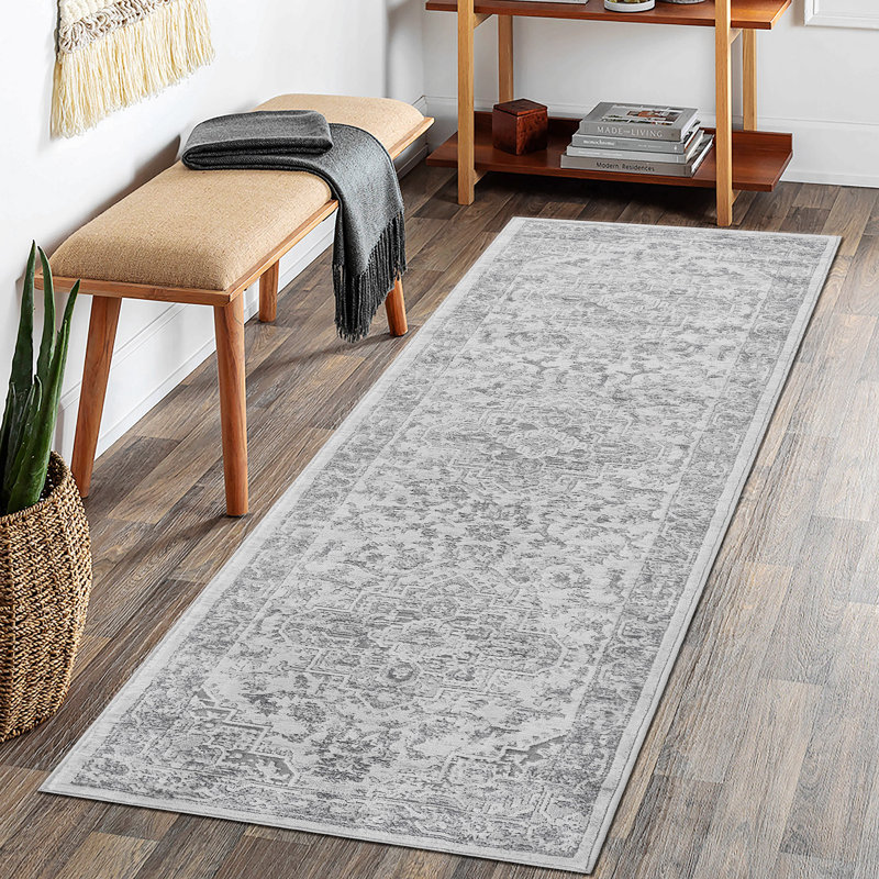 Tapis argenté / oriental, Tapis de couloir 2 pi 2 po x 8 pi